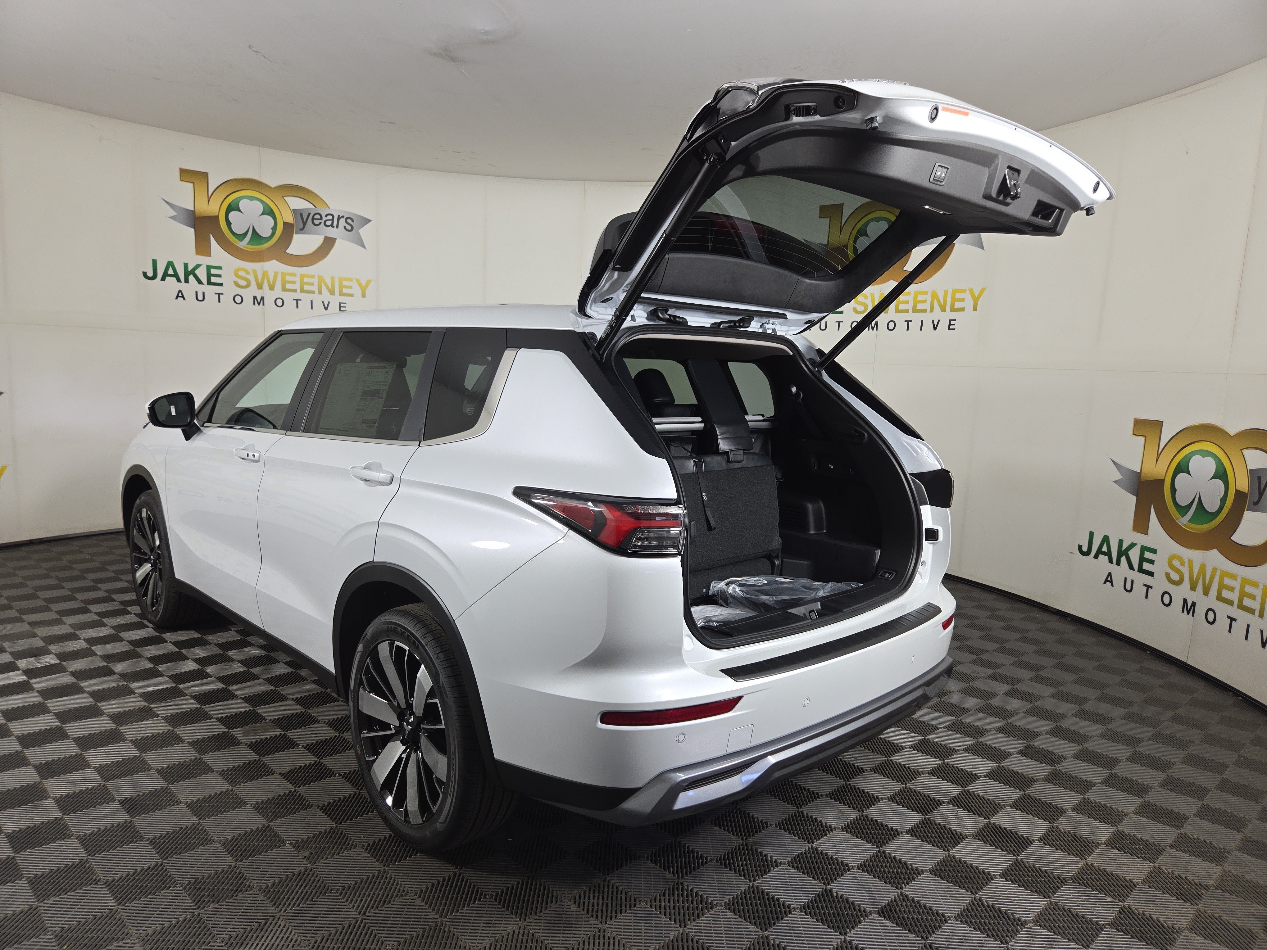 New 2026 Mitsubishi Outlander SE AWD/4WD image 32