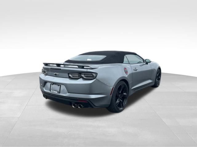 Used 2023 Chevrolet Camaro LT w/ RS Package image 5