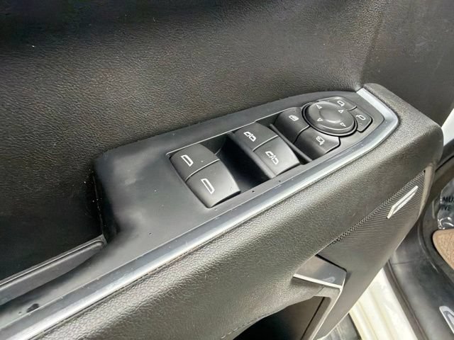 Used 2024 GMC Sierra 1500 SLT w/ SLT Premium Plus Package AWD/4WD image 16
