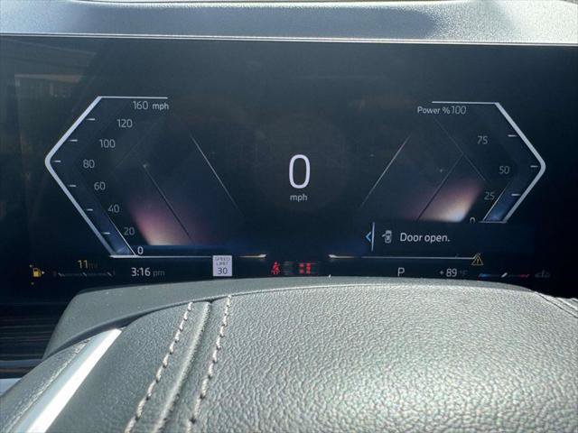 Used 2025 BMW X7 xDrive40i AWD/4WD image 24