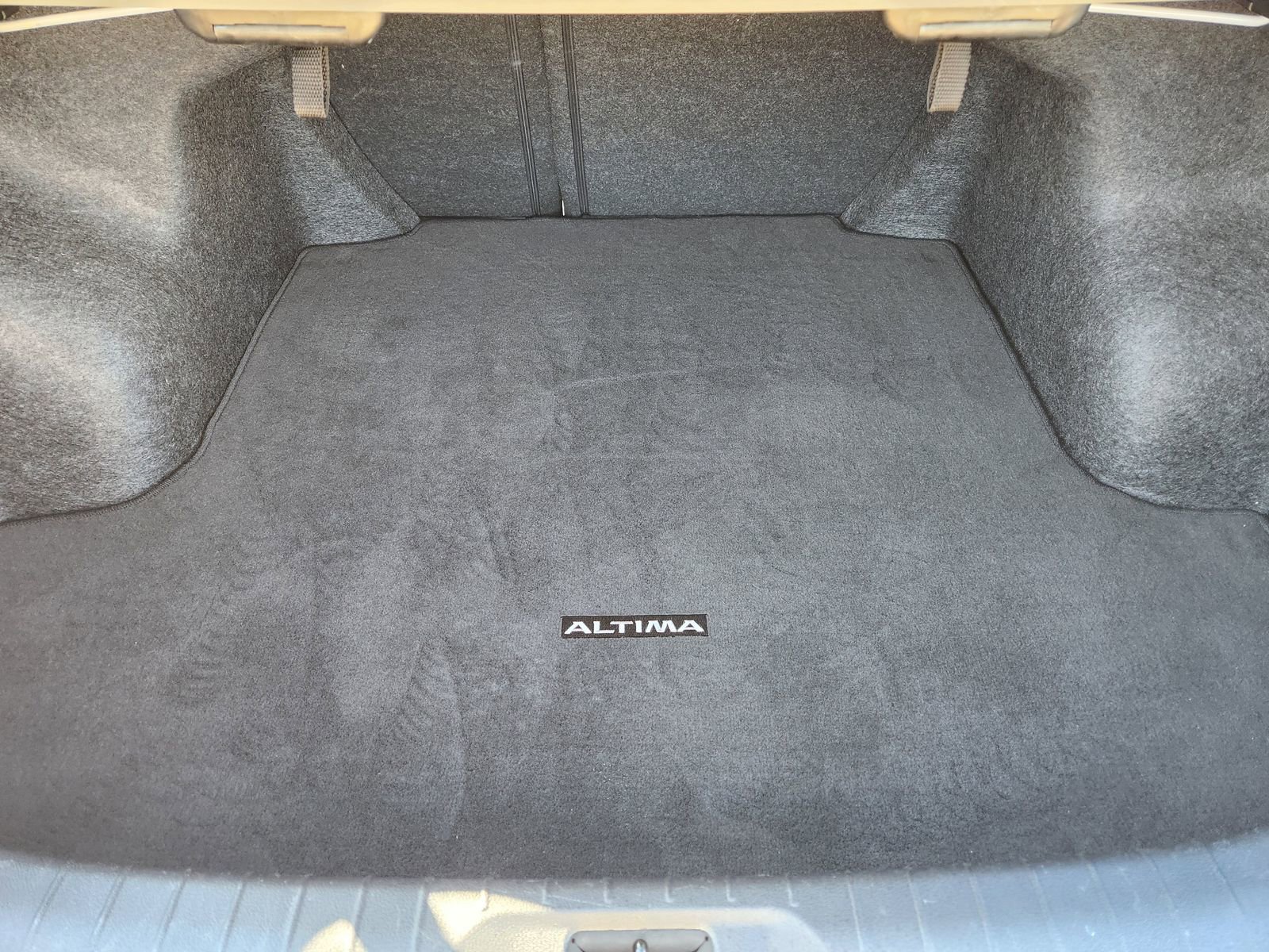 Used 2025 Nissan Altima 2.5 SR image 35