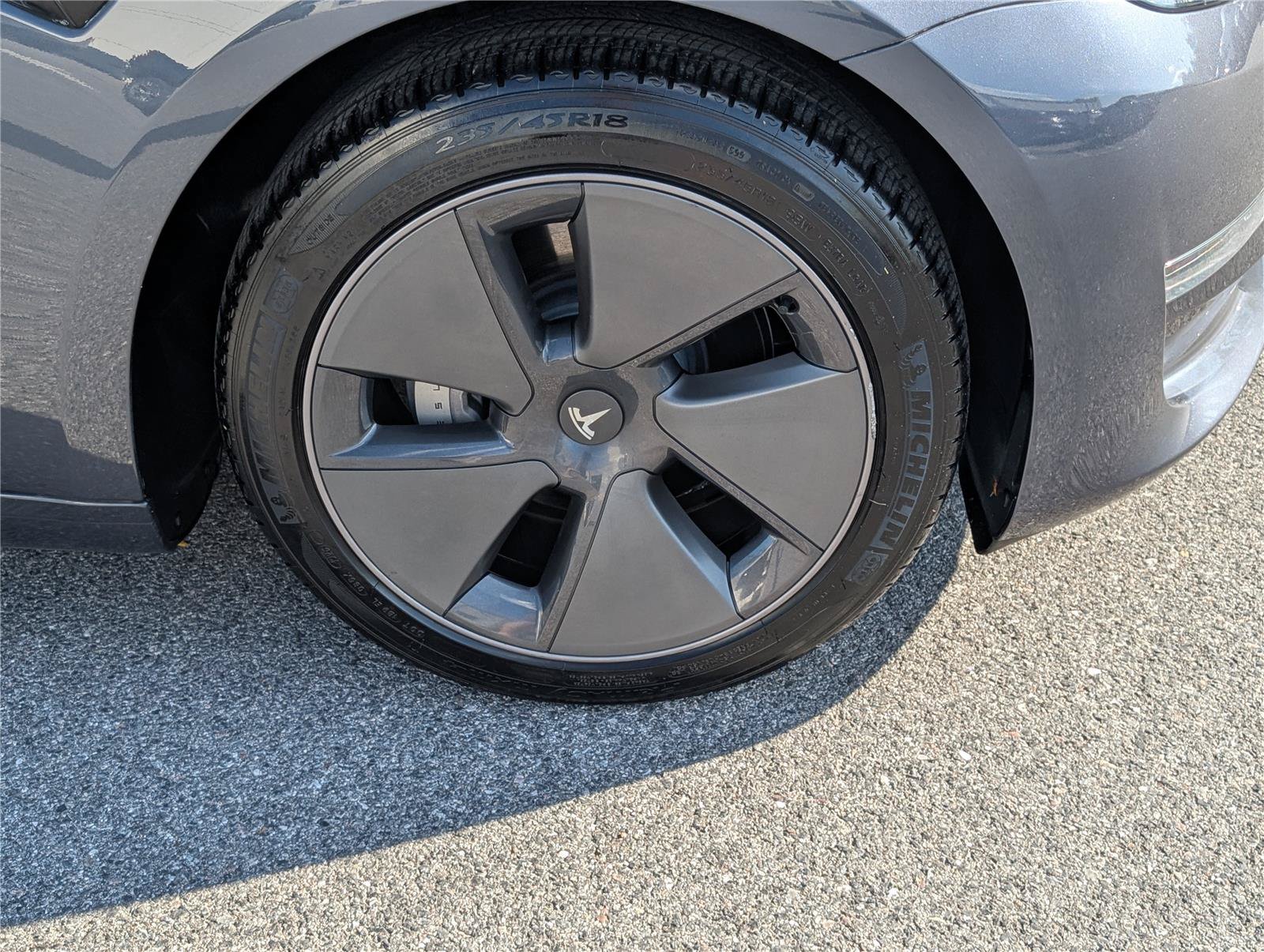 Used 2023 Tesla Model 3 Standard Range RWD image 9