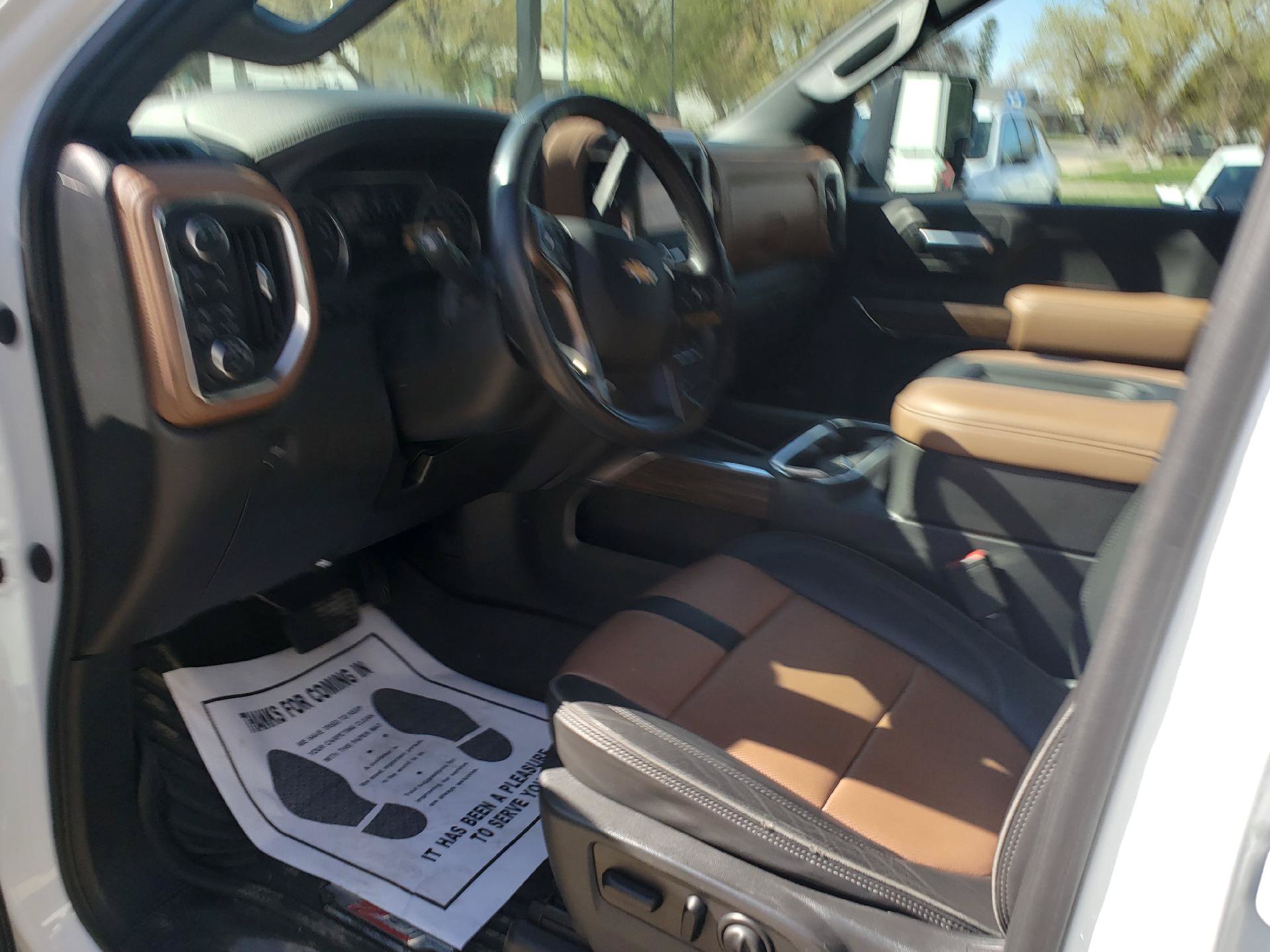 Used 2021 Chevrolet Silverado 2500 High Country w/ Z71 Off-Road Package AWD/4WD image 9