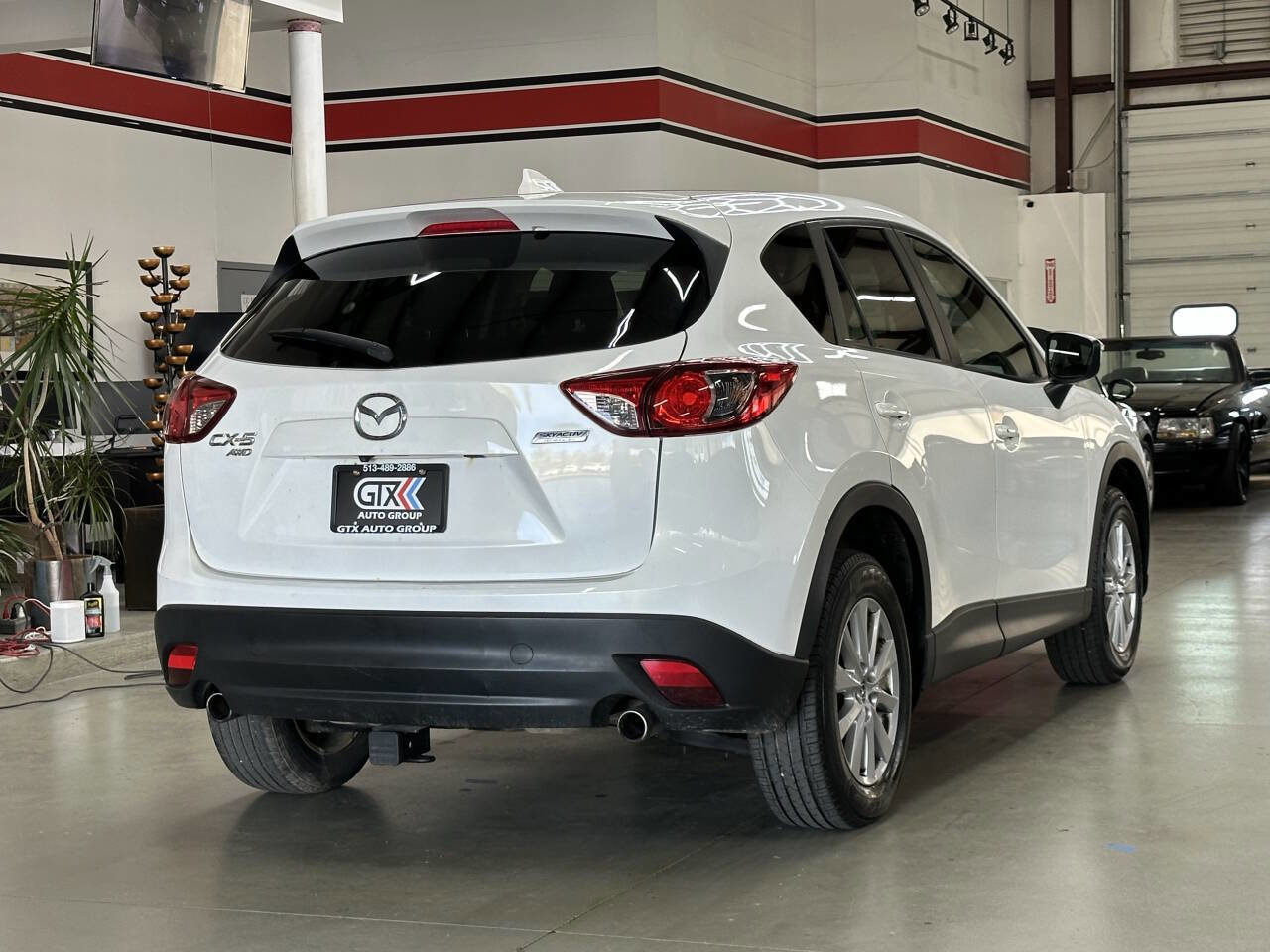Used 2016 MAZDA CX-5 Touring w/ Bose/Moonroof Package image 2