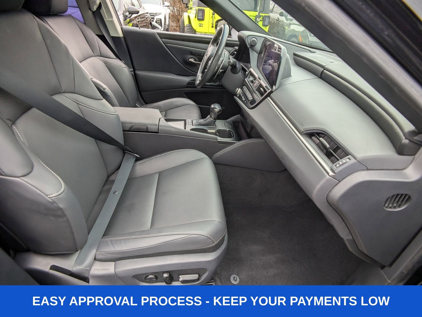 Used 2023 Lexus ES 300h w/ Premium Package image 15