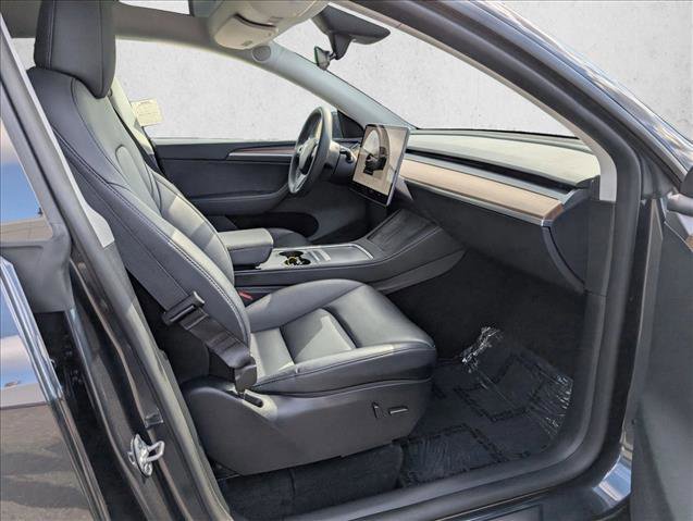 Used 2024 Tesla Model Y Long Range AWD/4WD image 20