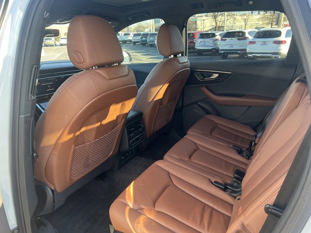 Used 2023 Audi Q7 2.0T Premium w/ Convenience Package image 7