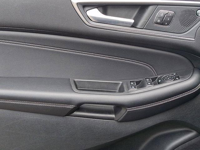 Used 2023 Ford Edge Titanium w/ Cargo Accessory Package AWD/4WD image 13