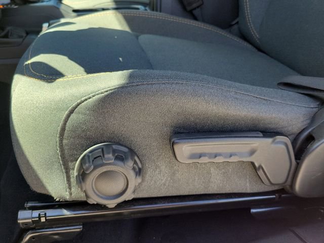 Used 2024 Jeep Wrangler Sahara image 19