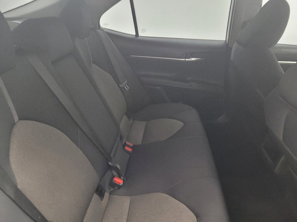 Used 2021 Toyota Camry LE FWD image 19
