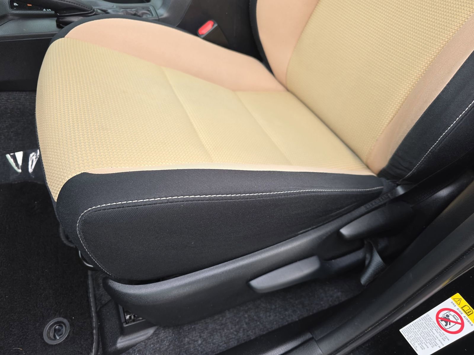 Used 2017 Toyota RAV4 XLE image 31