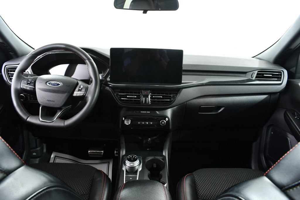 Used 2024 Ford Escape ST-Line w/ Tech Pack #1 AWD/4WD image 7