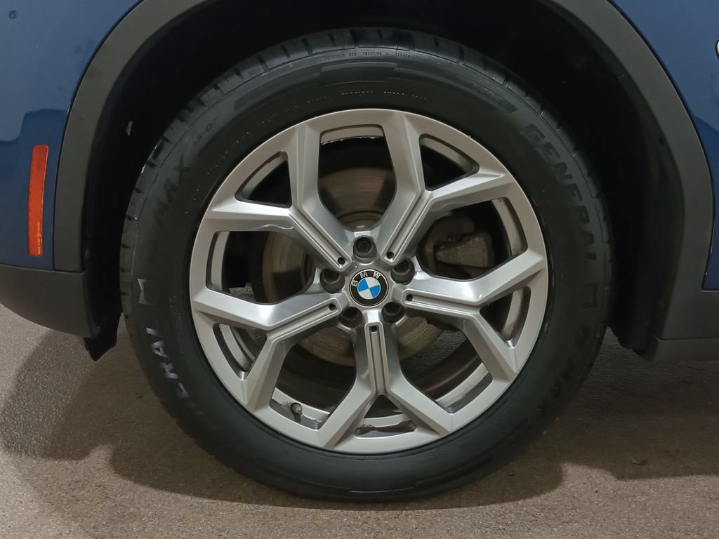 Used 2020 BMW X3 xDrive30i w/ Driving Assistance Package AWD/4WD image 12