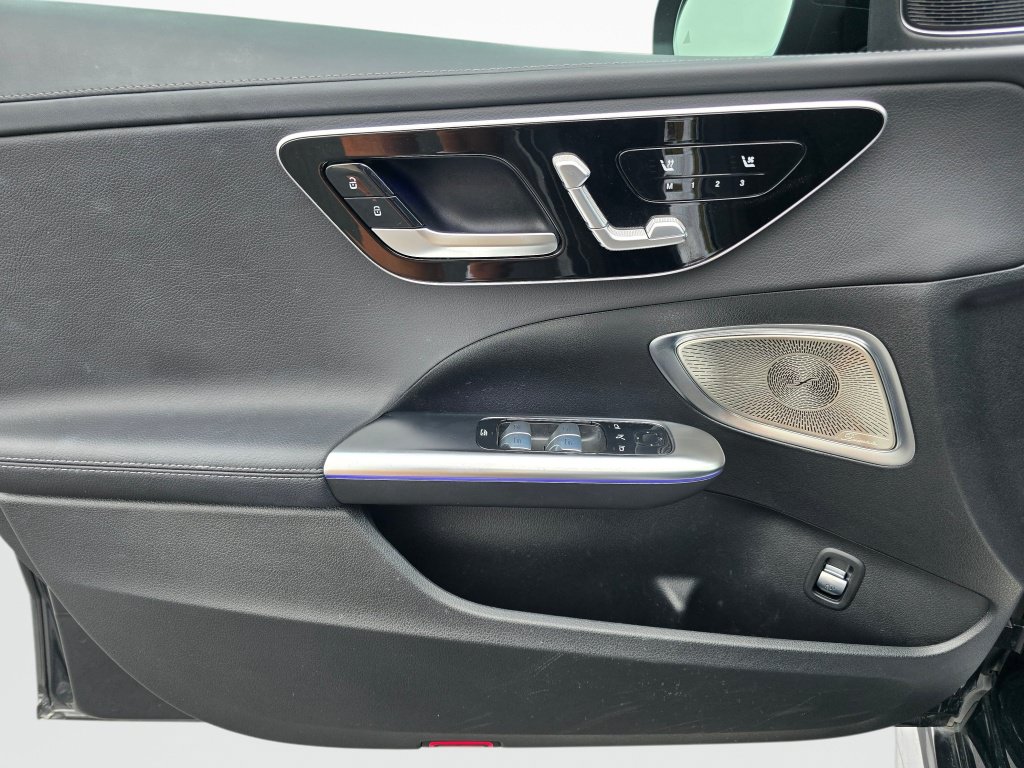 Used 2023 Mercedes-Benz C 300 4MATIC Sedan image 34