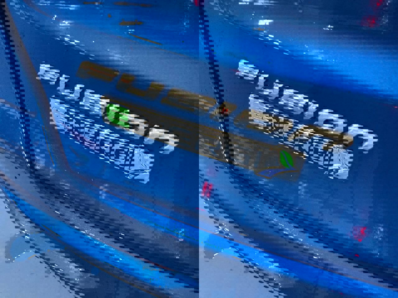 Used 2019 Ford Fusion Energi Titanium image 12