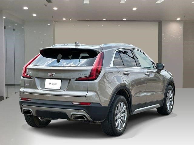 Certified 2023 Cadillac XT4 Premium Luxury AWD/4WD image 4