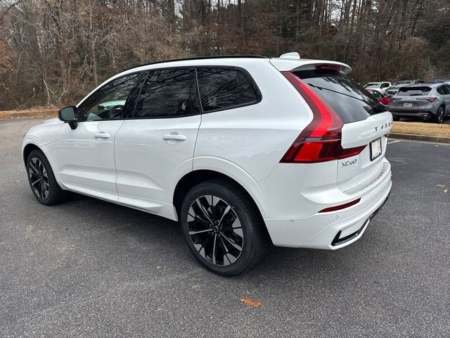 Used 2026 Volvo XC60 B5 Plus w/ Protection Package Premier image 4