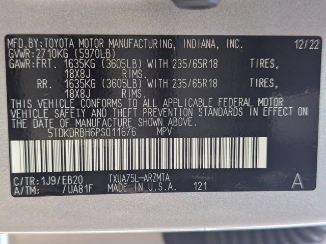 Used 2023 Toyota Highlander XLE AWD/4WD image 29