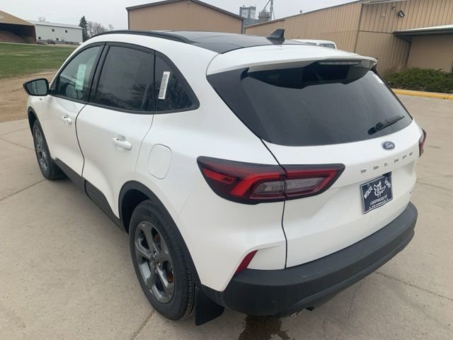New 2025 Ford Escape ST-Line w/ Tech Pack #1 image 5