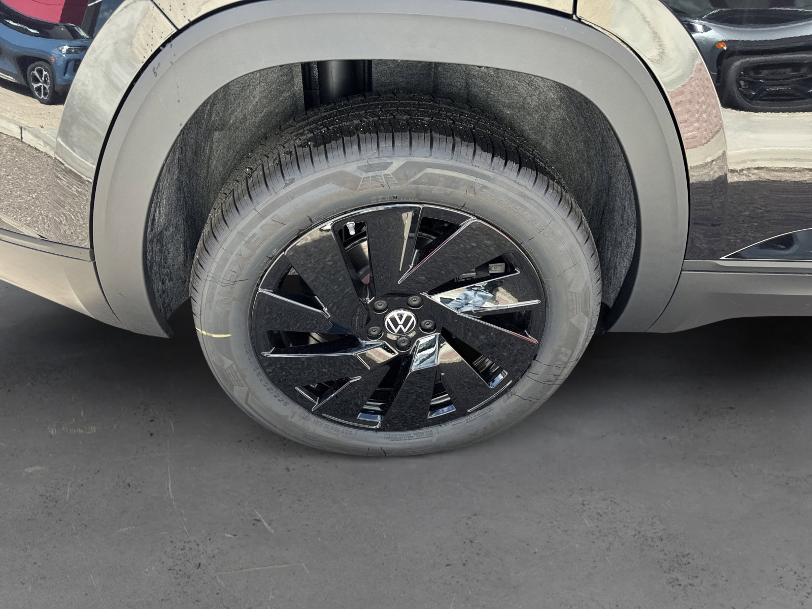 New 2026 Volkswagen Atlas Cross Sport SE image 8