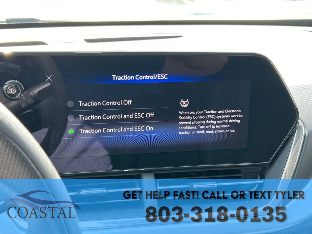 Used 2025 Chevrolet Trax LT image 36