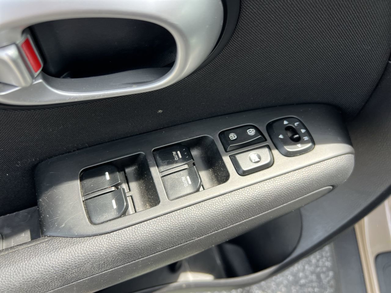 Used 2014 Kia Soul FWD image 15