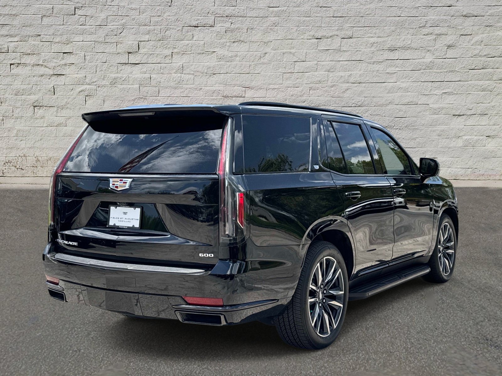 Certified 2023 Cadillac Escalade Sport w/ Touring Package AWD/4WD image 5