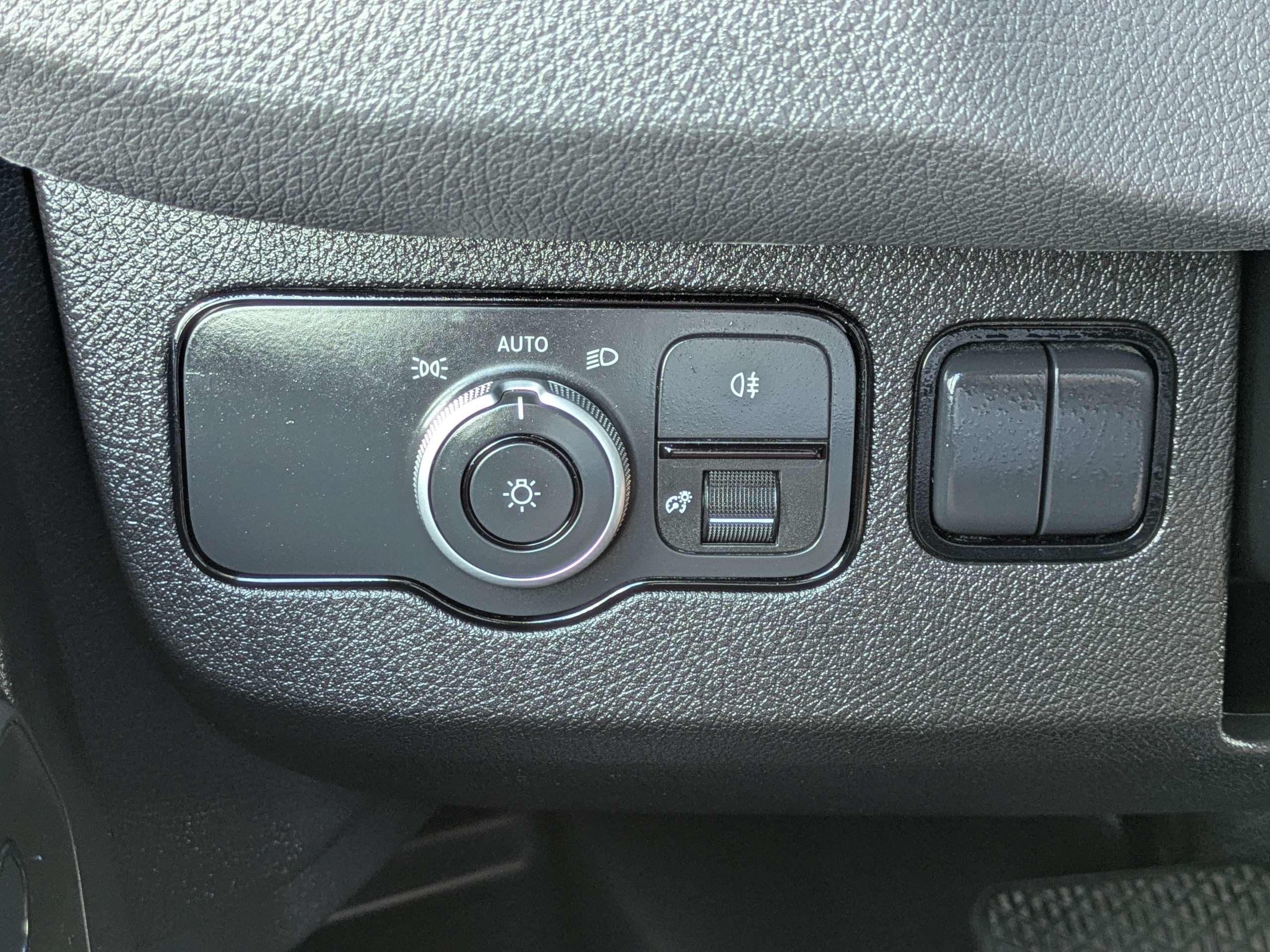 Used 2025 Mercedes-Benz Sprinter 2500 image 25