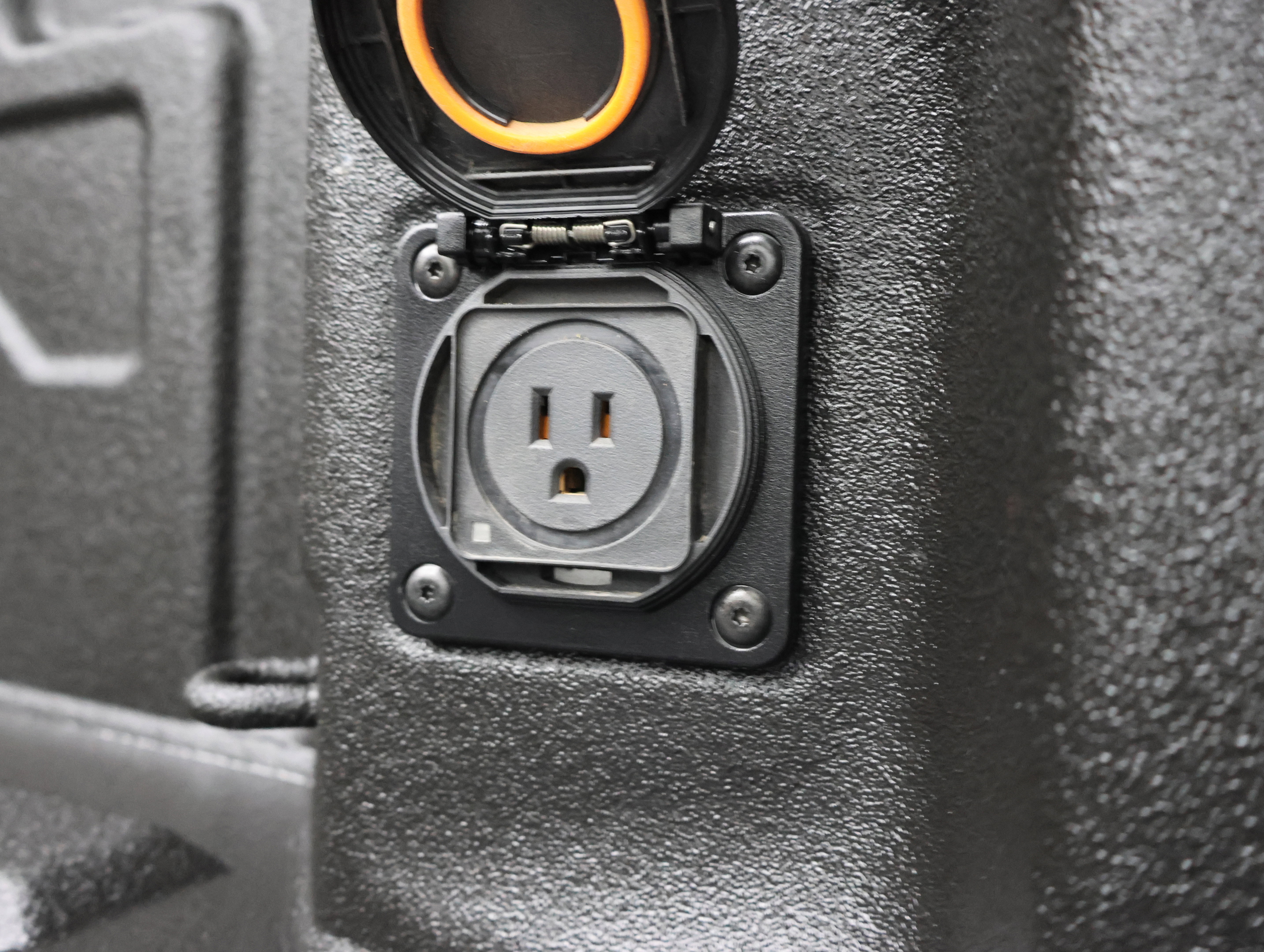 Used 2023 Chevrolet Silverado 3500 LTZ w/ Gooseneck/5TH Wheel Package image 29