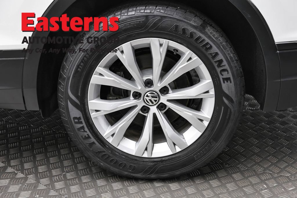 Used 2020 Volkswagen Tiguan S image 8