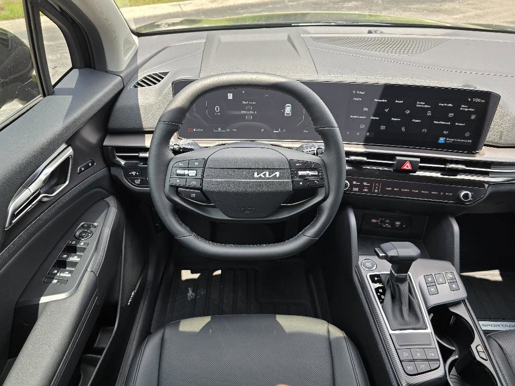 New 2026 Kia Sportage SX image 6