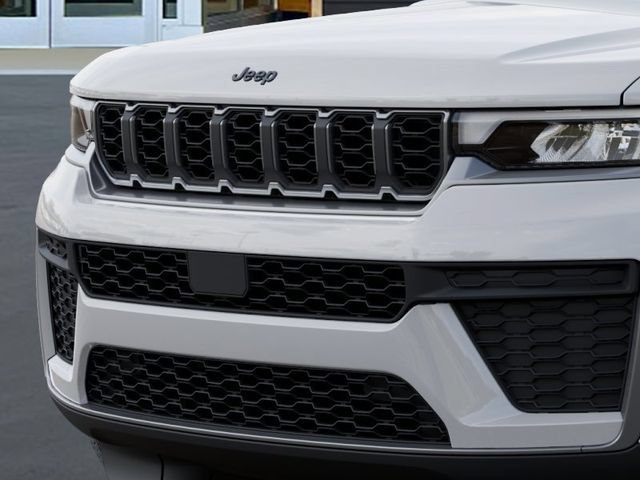 New 2026 Jeep Grand Cherokee Altitude AWD/4WD image 11