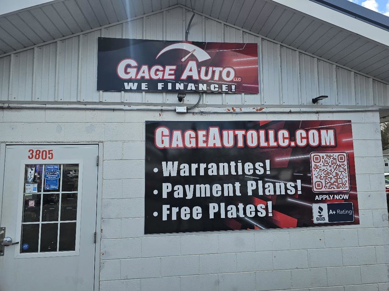 Used 2016 Chrysler 200 Limited image 15