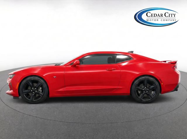 Used 2018 Chevrolet Camaro LT RWD image 6