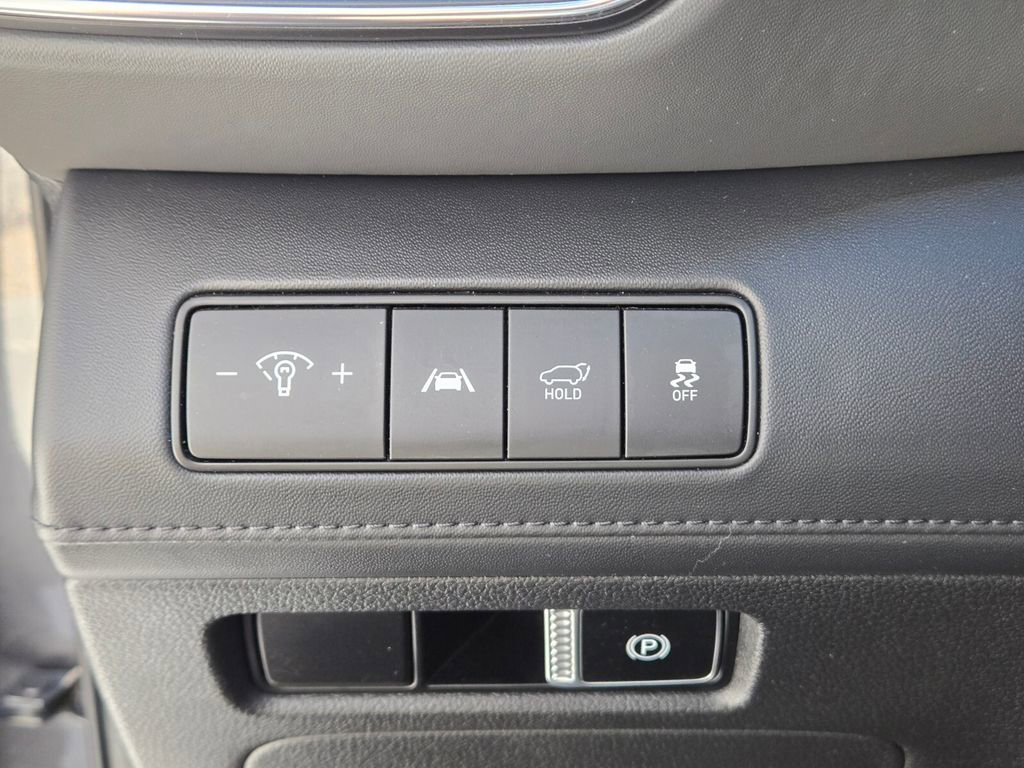 Used 2023 Hyundai Santa Fe Limited image 24