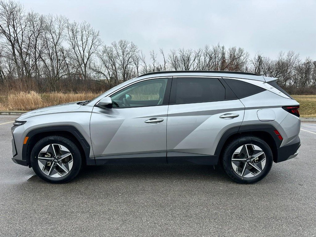Used 2025 Hyundai Tucson SEL image 2