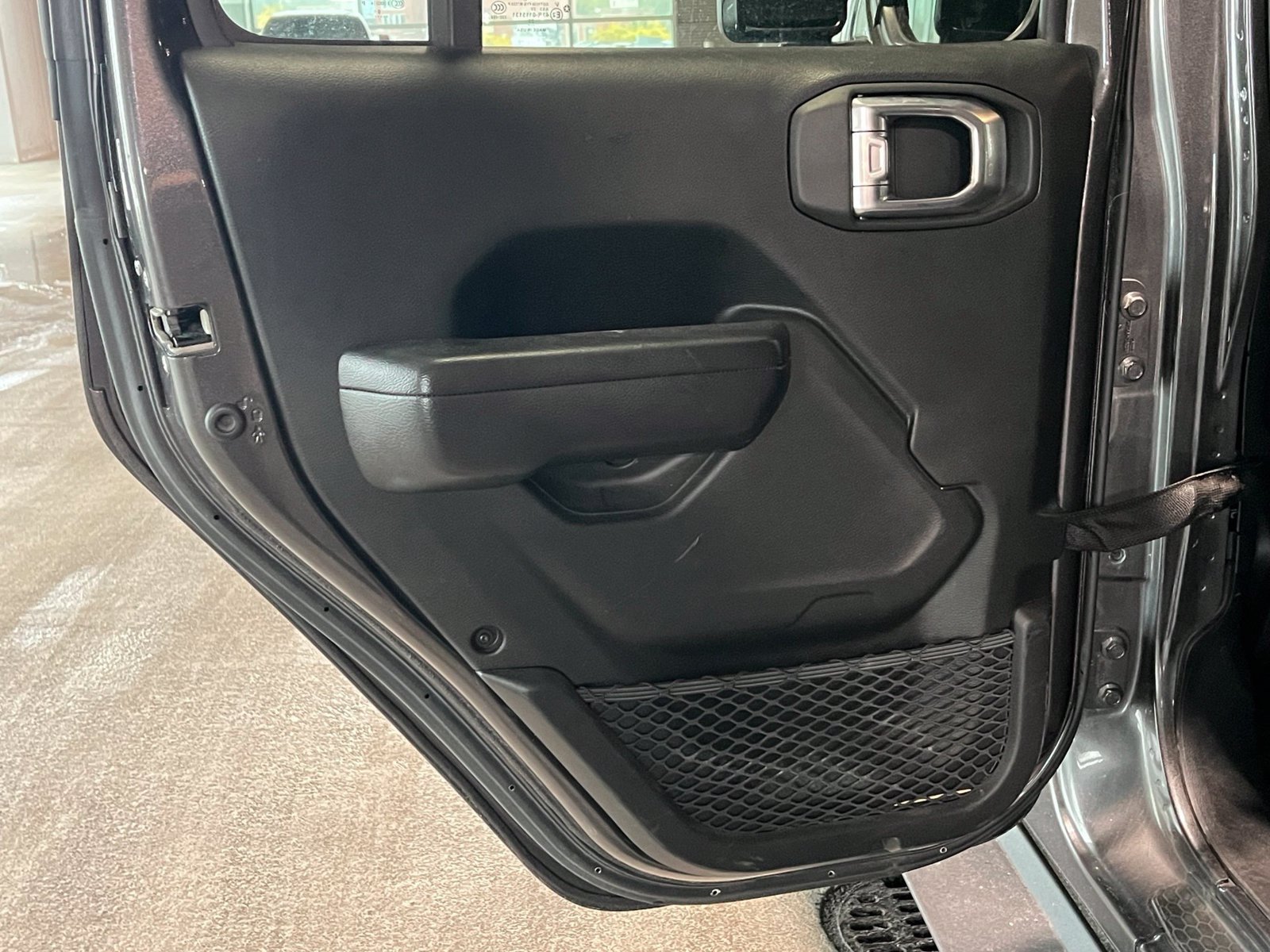 Used 2021 Jeep Wrangler Unlimited Rubicon AWD/4WD image 34