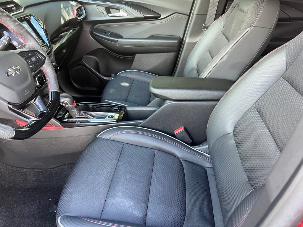 Used 2023 Chevrolet TrailBlazer RS w/ Sun and Liftgate Package AWD/4WD image 11