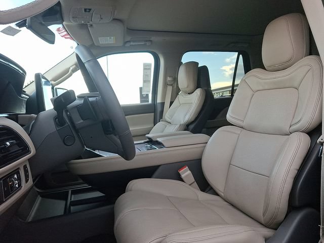 New 2024 Lincoln Navigator L Reserve AWD/4WD image 6