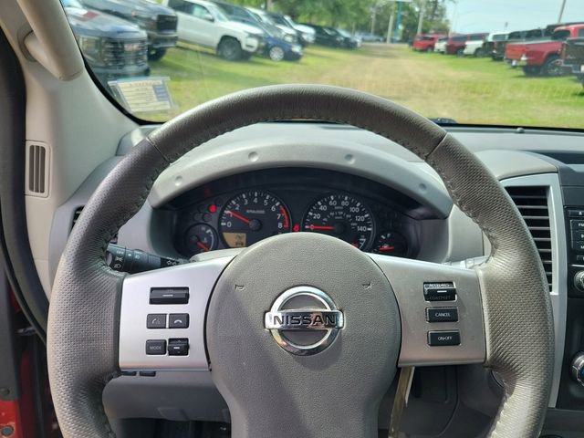 Used 2016 Nissan Frontier SV w/ SV Value Truck Package AWD/4WD image 15