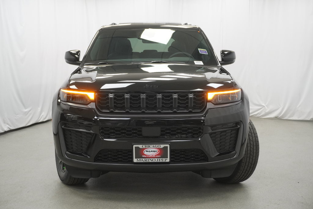 New 2026 Jeep Grand Cherokee Altitude AWD/4WD image 7