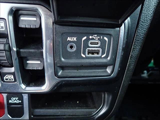 Used 2024 Jeep Wrangler Unlimited AWD/4WD image 19