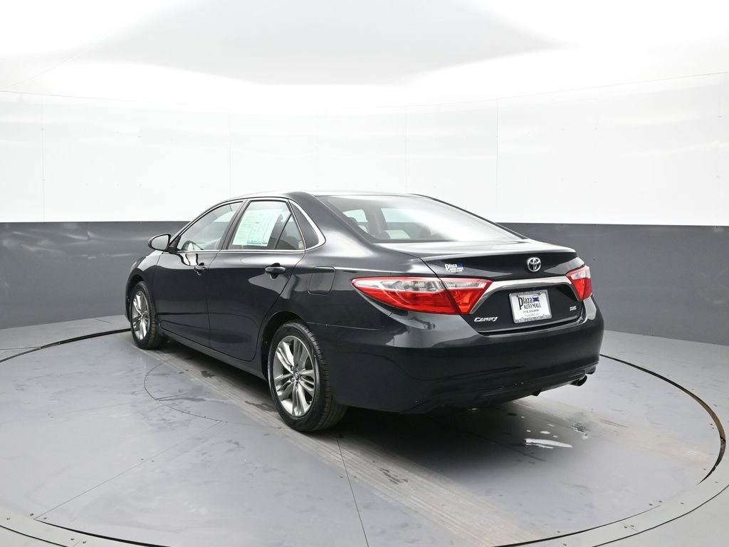 Used 2016 Toyota Camry SE image 8