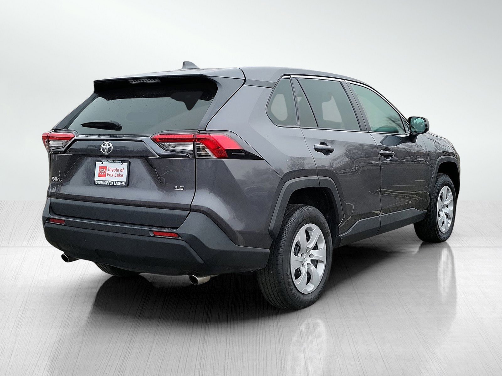 Used 2024 Toyota RAV4 LE FWD image 4