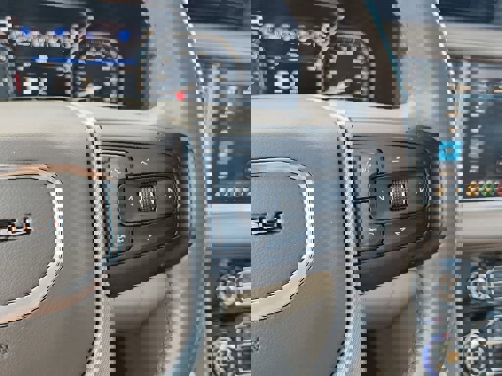 Used 2021 GMC Yukon Denali w/ Denali Premium Package image 23