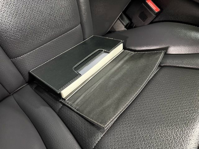 Used 2021 Mercedes-Benz GLC 300 4MATIC image 24