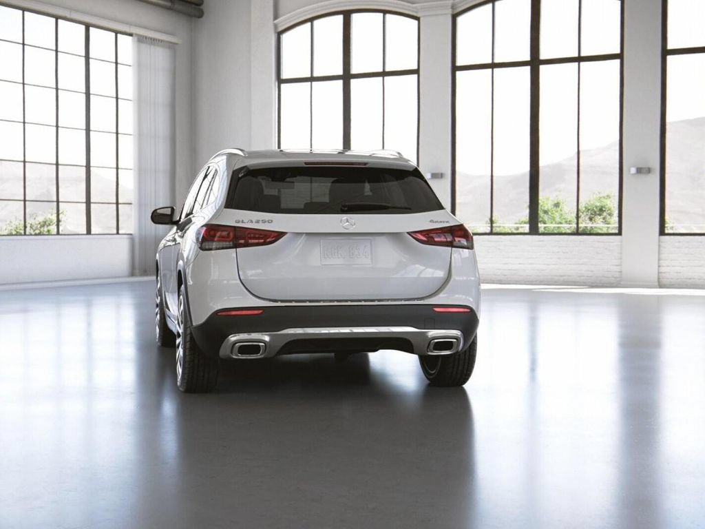 Certified 2022 Mercedes-Benz GLA 250 4MATIC image 27