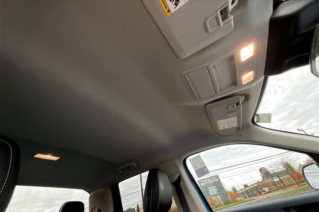 Used 2025 Ford Maverick Lobo image 14