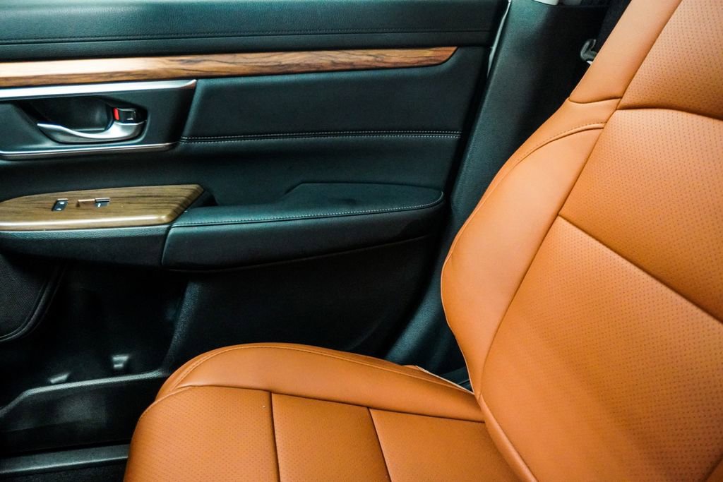 Used 2019 Honda CR-V Touring image 29