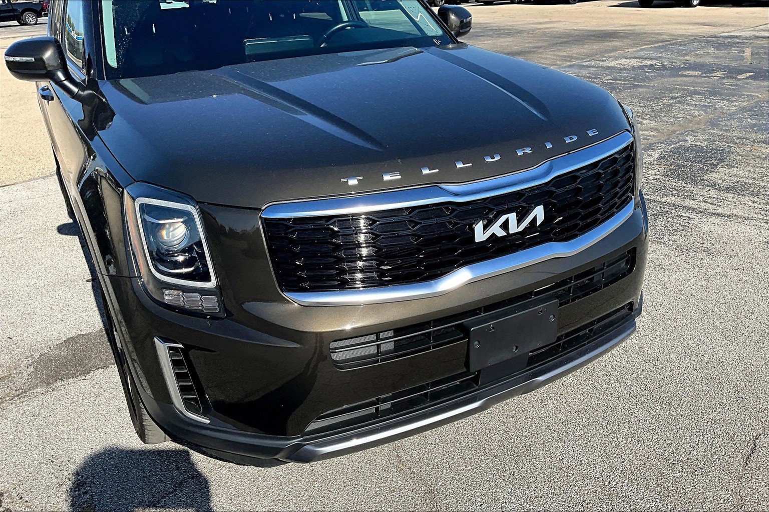 Used 2022 Kia Telluride S AWD/4WD image 3